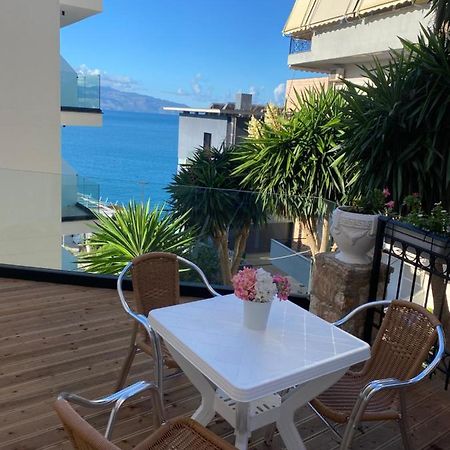 Apartamente Berti'S Garden Sarandë エクステリア 写真