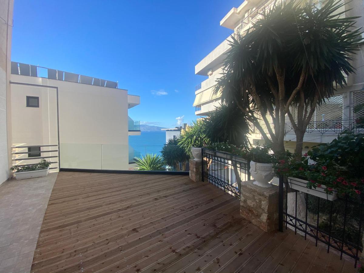 Apartamente Berti'S Garden Sarandë エクステリア 写真